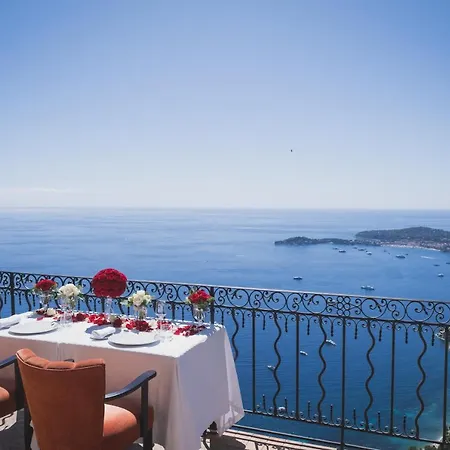 Chateau Eza 5*