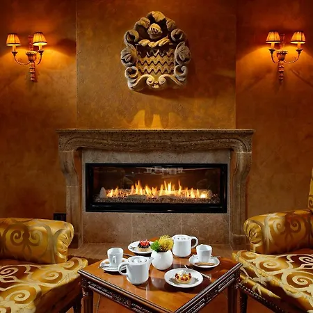 Chateau Eza 5*